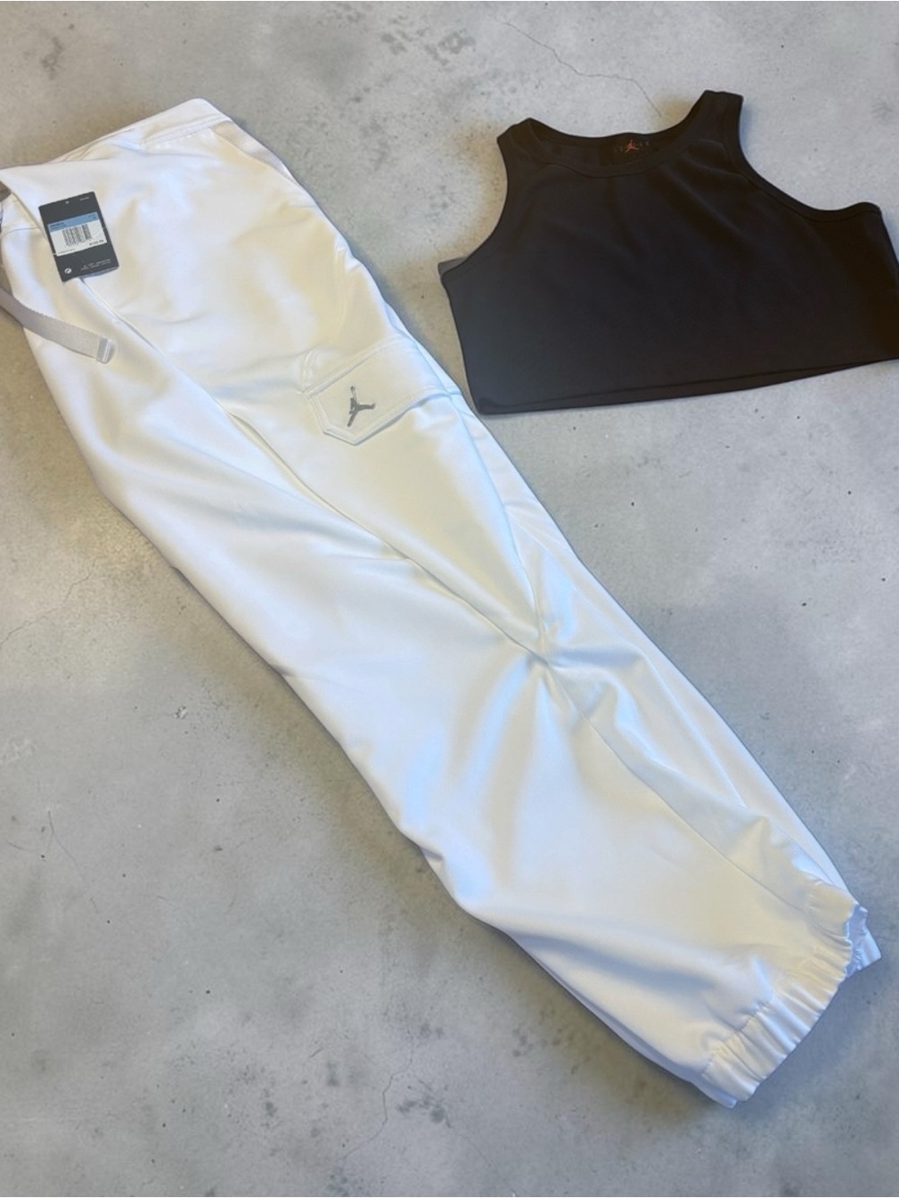 Jordan Medium White Cargo Track Joggers NWT with Jordan black crop top in large. - Picture 6 of 11
